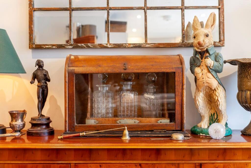 Outstanding Antique 1Br Flat In Soho Daire Londra Dış mekan fotoğraf